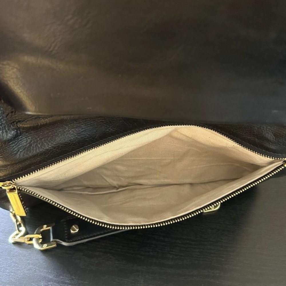 💯Authentic Tory Burch Reva Gold Logo Black Leather Clutch/Shoulder Bag - Picture 4 of 5